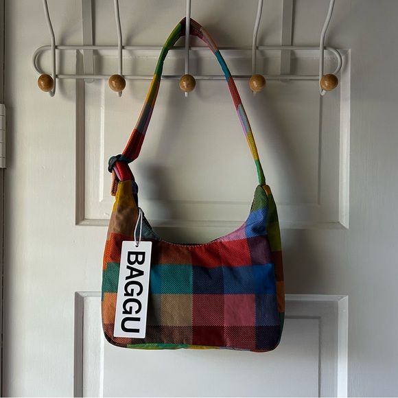 BAGGU Handbags - NWT BAGGU Mini Shoulder Madras Bag